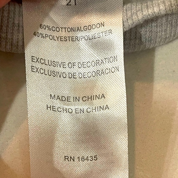 Wishing You A Very Magical Season Sweatshirt - Picture 4 of 4